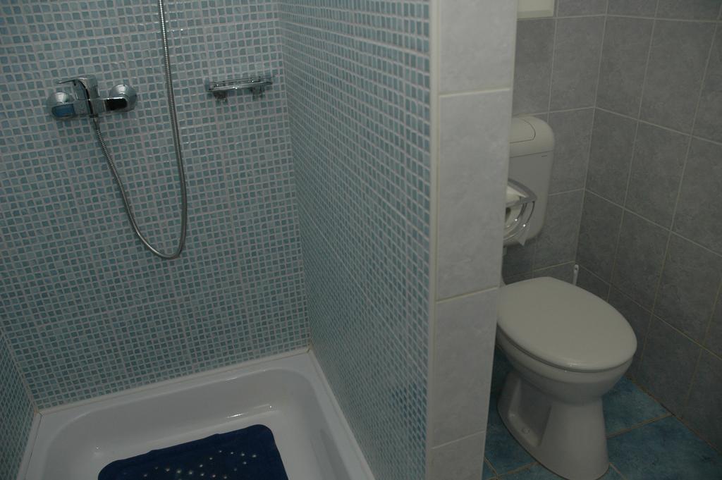 Zoeldike Vendeghaz Otel Kaposvár Oda fotoğraf