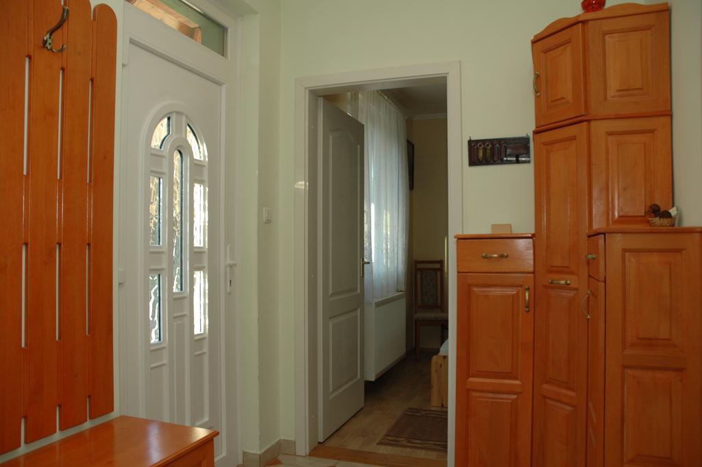 Zoeldike Vendeghaz Otel Kaposvár Oda fotoğraf